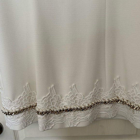 Annakiki Long Blazer with Chain Details - Picture 6 of 10